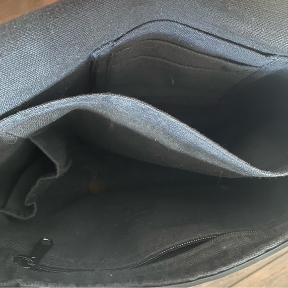 Ganeshhimal Crossbody Purse Recycled/Repurposed Rubber w Leather Whip Stitch - Picture 7 of 8